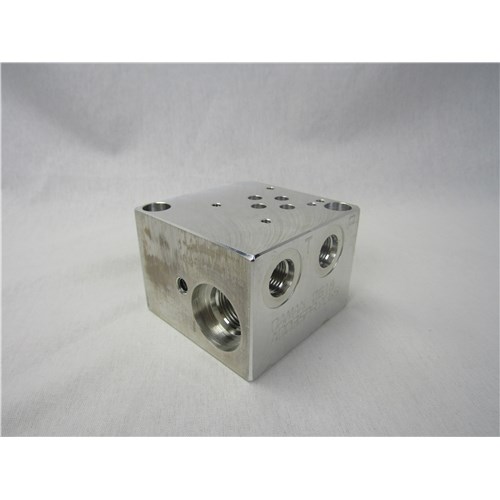 ALUMINUM VALVE SUBPLATE