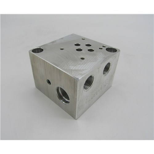 ALUMINUM VALVE SUBPLATE