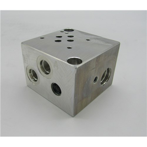 ALUMINUM VALVE SUBPLATE