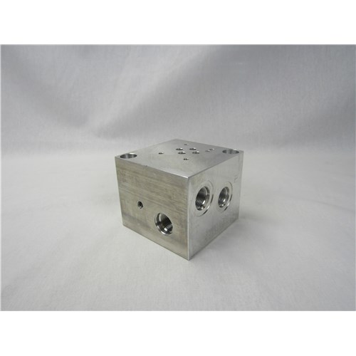 ALUMINUM VALVE SUBPLATE