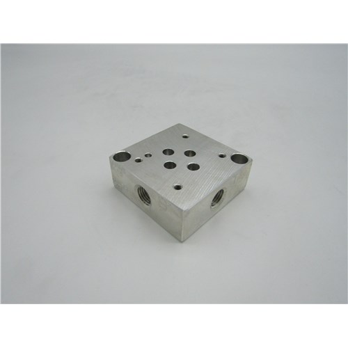 ALUMINUM VALVE SUBPLATE