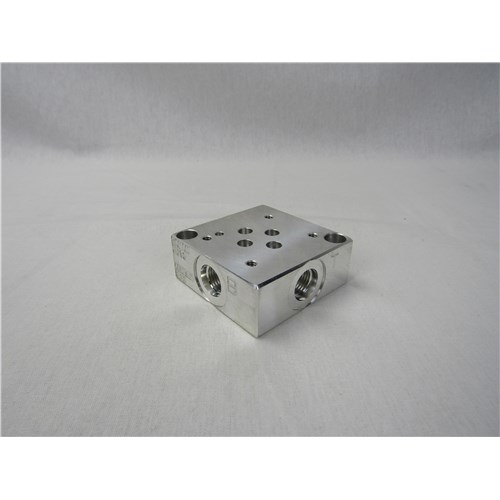 ALUMINUM VALVE SUBPLATE