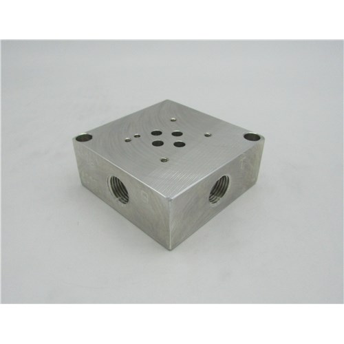 ALUMINUM VALVE SUBPLATE