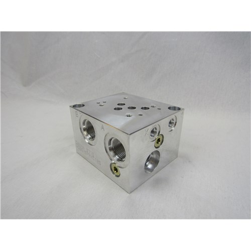 ALUMINUM VALVE SUBPLATE