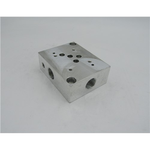 ALUMINUM VALVE SUBPLATE