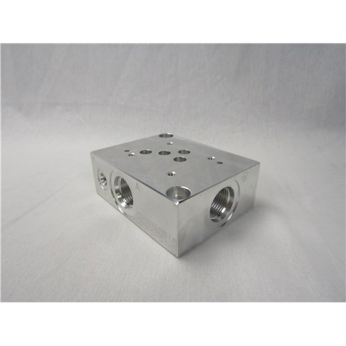 ALUMINUM VALVE SUBPLATE