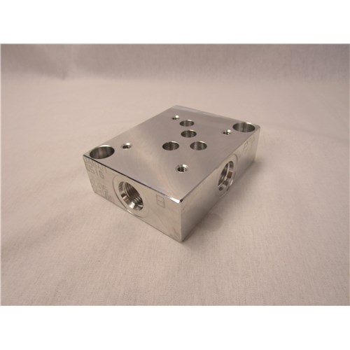 ALUMINUM VALVE SUBPLATE